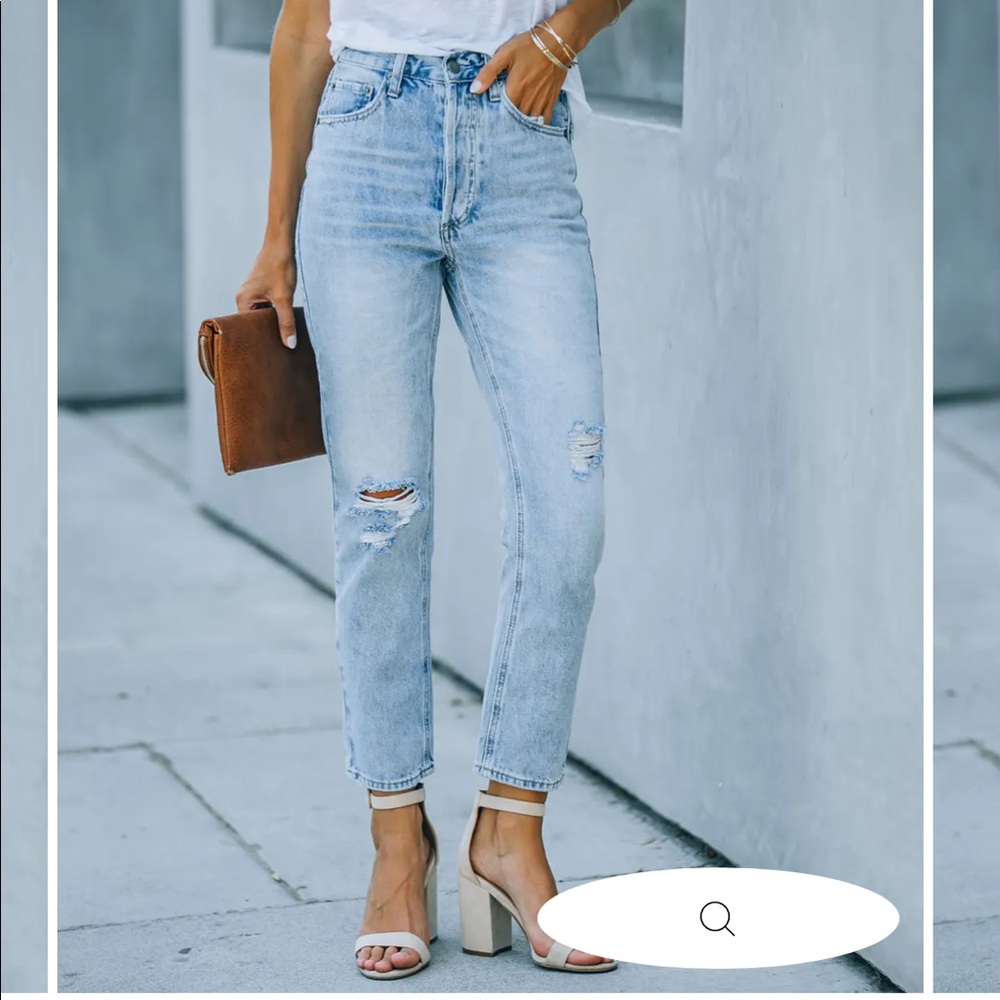 NWT KASON DISTRESSED HIGH RISE DENIM